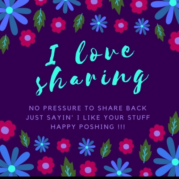 Welcome to my closet😊😊😊 - Picture 6 of 8